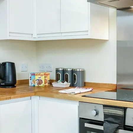 Luxury Apartments 2 Bedrooms Central Maidenhead Exterior photo