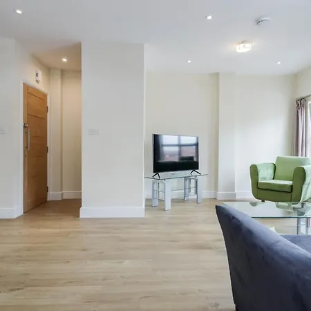 Luxury Apartments 2 Bedrooms Central Maidenhead Exterior photo