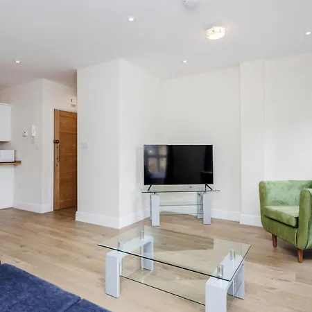 Luxury Apartments 2 Bedrooms Central Maidenhead Exterior photo
