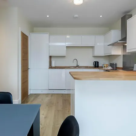 Luxury Apartments 2 Bedrooms Central Maidenhead Exterior photo