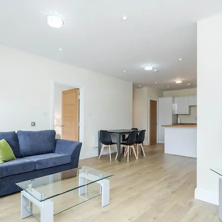 Luxury Apartments 2 Bedrooms Central Maidenhead Exterior photo