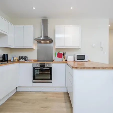 Luxury Apartments 2 Bedrooms Central Maidenhead Exterior photo