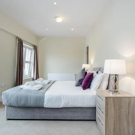 Luxury Apartments 2 Bedrooms Central Maidenhead Exterior photo