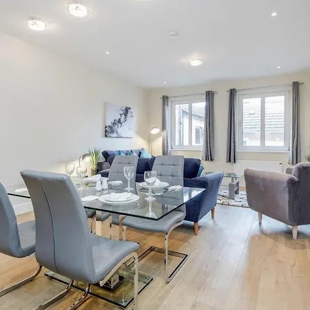 Luxury Apartments 2 Bedrooms Central Maidenhead Exterior photo