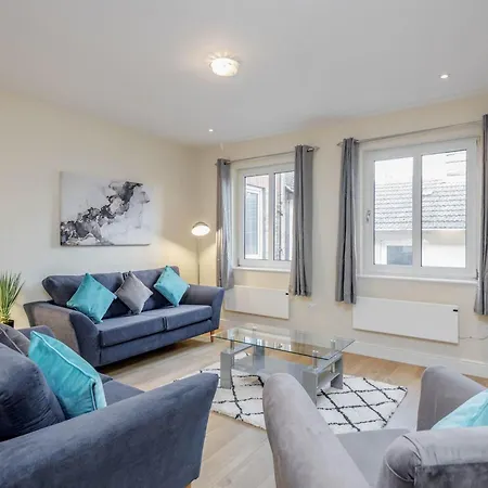 Luxury Apartments 2 Bedrooms Central Maidenhead Exterior photo