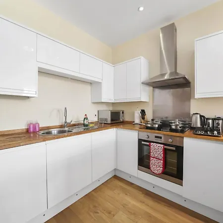 Luxury Apartments 2 Bedrooms Central Maidenhead Exterior photo