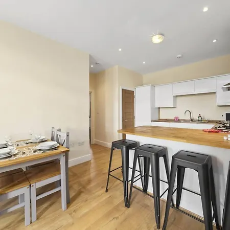 Luxury Apartments 2 Bedrooms Central Maidenhead Exterior photo