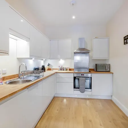 Luxury Apartments 2 Bedrooms Central Maidenhead Exterior photo