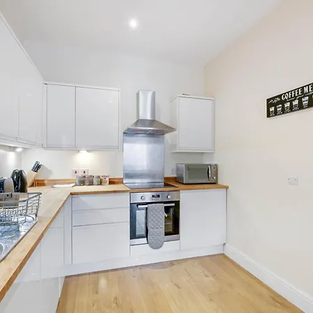 Luxury Apartments 2 Bedrooms Central Maidenhead Exterior photo