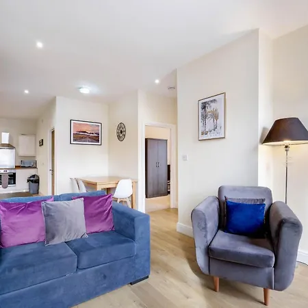 Luxury Apartments 2 Bedrooms Central Maidenhead Exterior photo