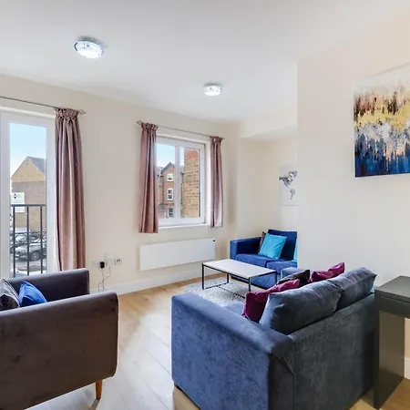 Luxury Apartments 2 Bedrooms Central Maidenhead Exterior photo