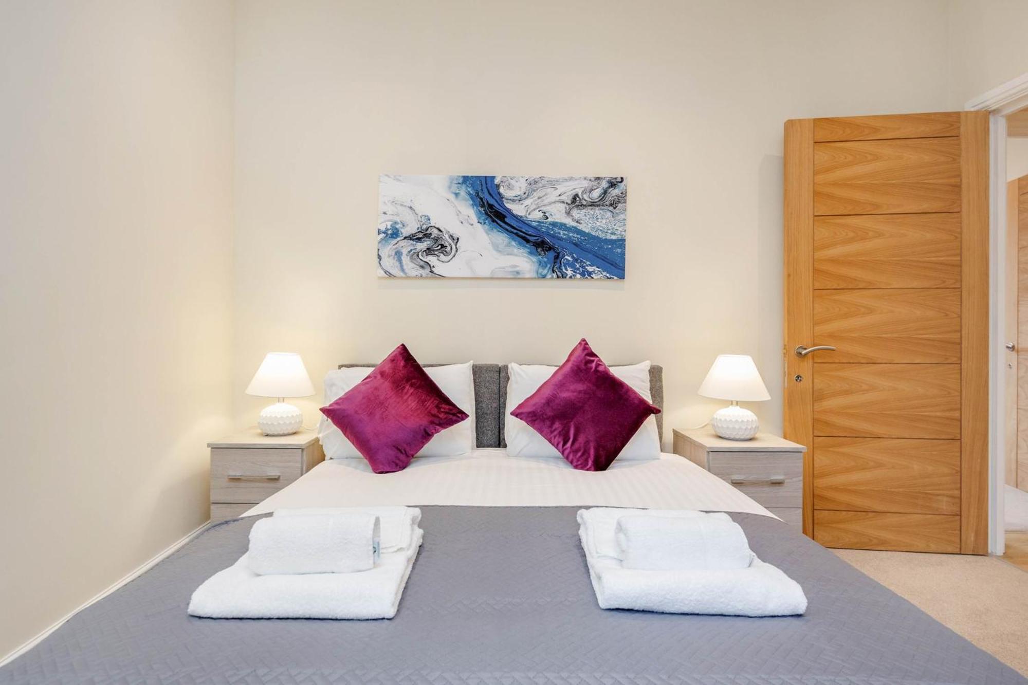 Luxury 2 Bedrooms