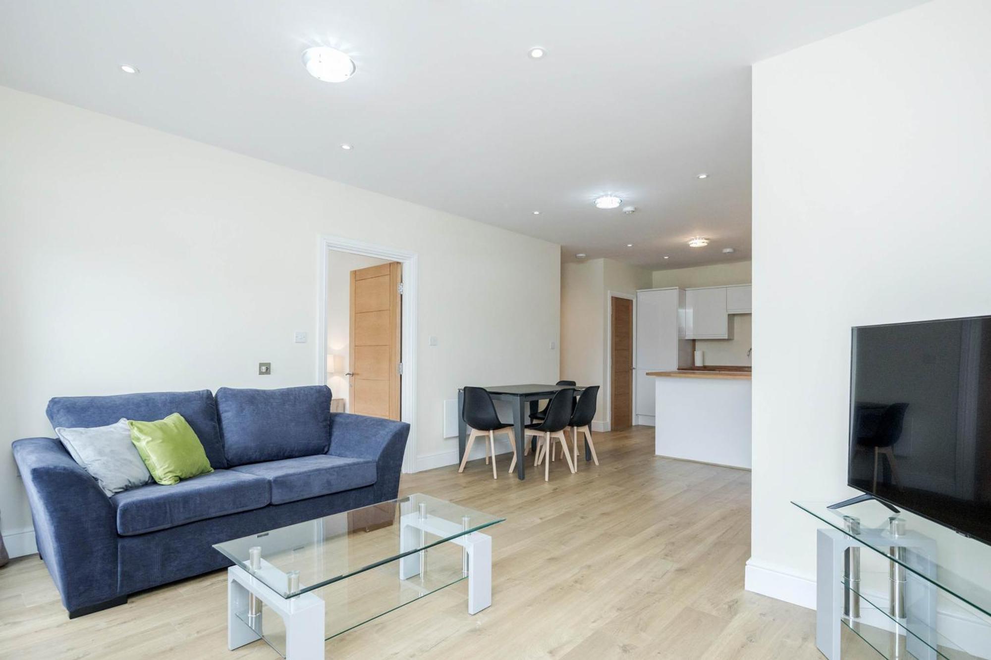 Luxury 2 Bedrooms Apartment Maidenhead