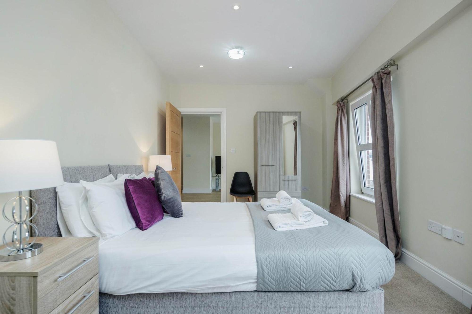 Luxury 2 Bedrooms * Maidenhead