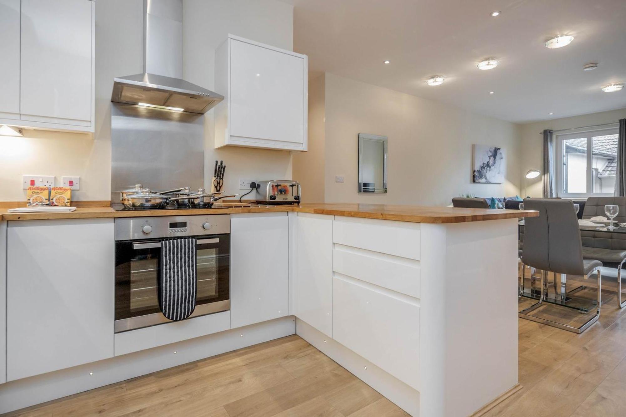 Luxury 2 Bedrooms * Maidenhead