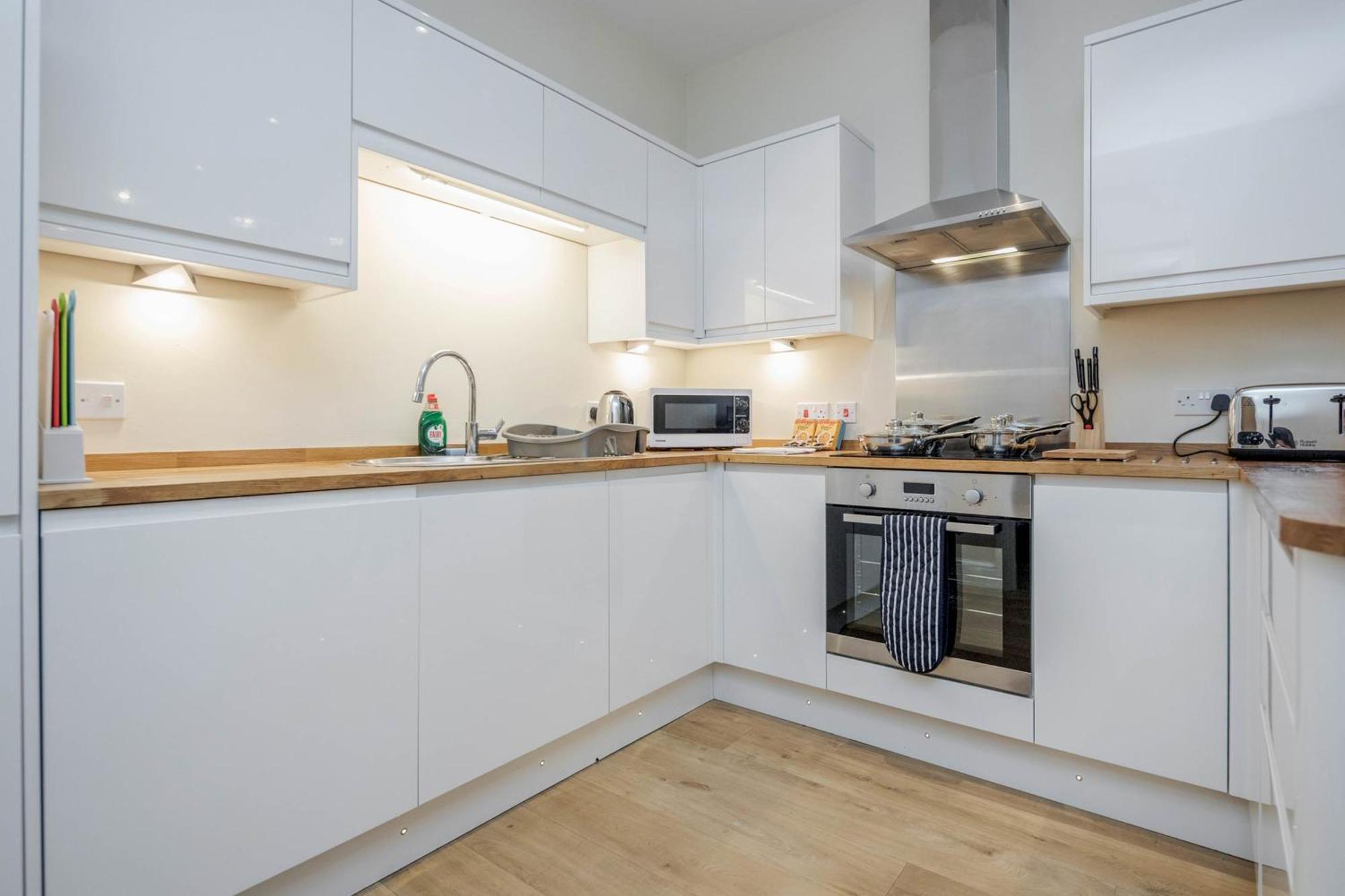 Luxury 2 Bedrooms Apartment Maidenhead