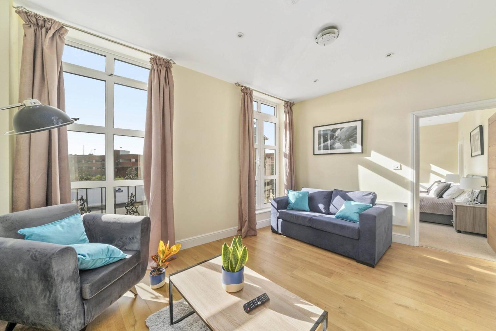 Luxury 2 Bedrooms
