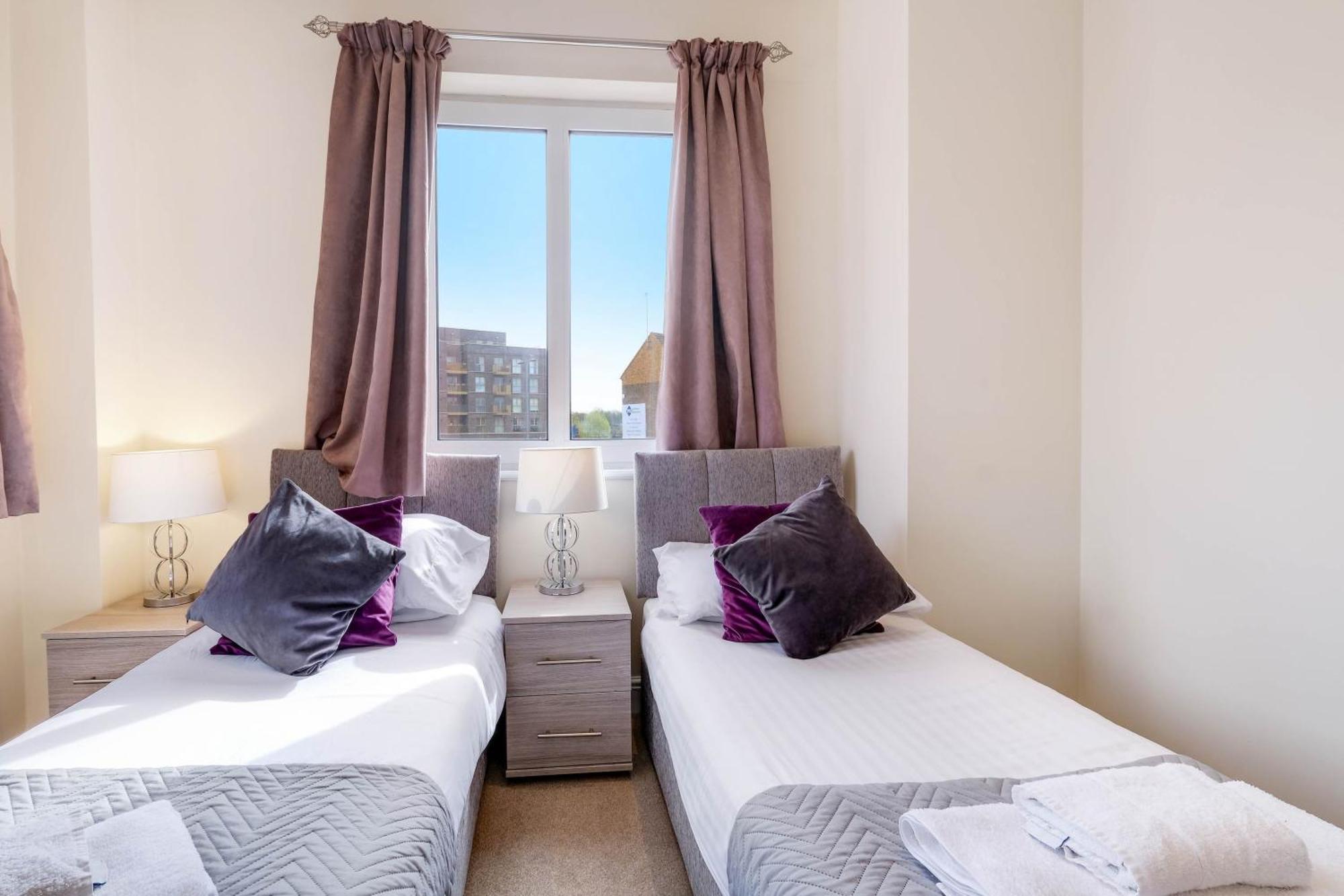 Luxury 2 Bedrooms Maidenhead